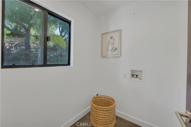 4032 Rogen Drive, Encino, CA 91436