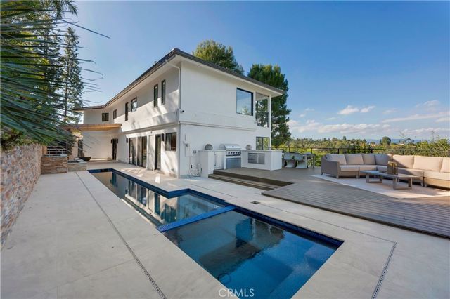 4032 Rogen Drive, Encino, CA 91436