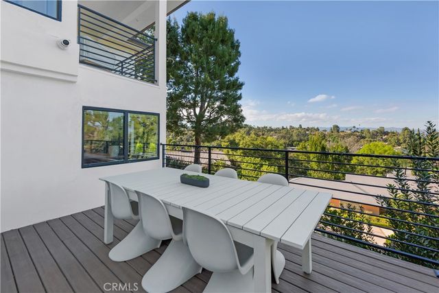 4032 Rogen Drive, Encino, CA 91436