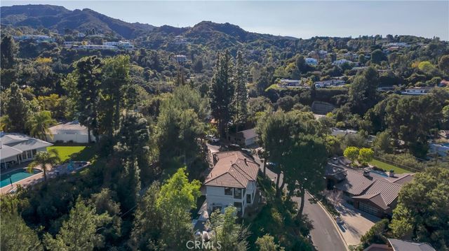 4032 Rogen Drive, Encino, CA 91436