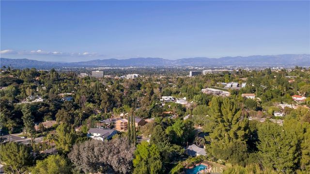 4032 Rogen Drive, Encino, CA 91436