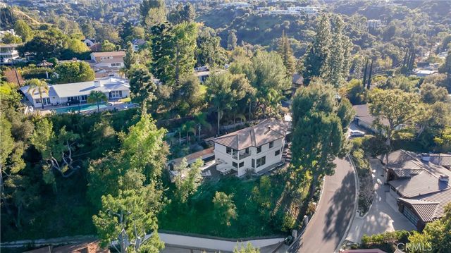 4032 Rogen Drive, Encino, CA 91436