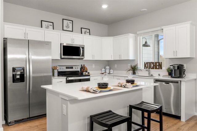 3108 N Glenrose Rd, Spokane, WA 99217