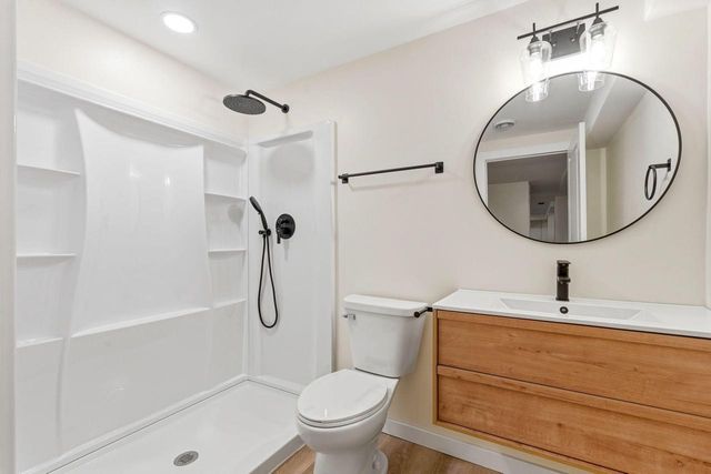 S40W26950 Oak Grove LANE, Waukesha, WI 53189