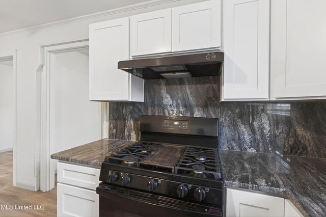 1505 R Dixie Avenue, Gulfport, MS 39501