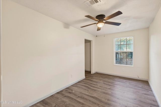 1505 R Dixie Avenue, Gulfport, MS 39501