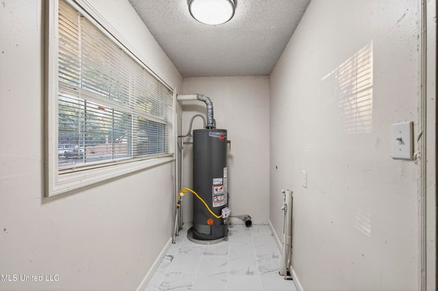 1505 R Dixie Avenue, Gulfport, MS 39501