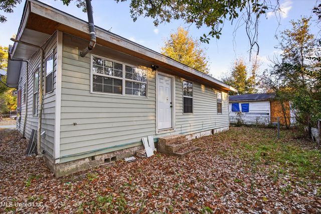 1505 R Dixie Avenue, Gulfport, MS 39501