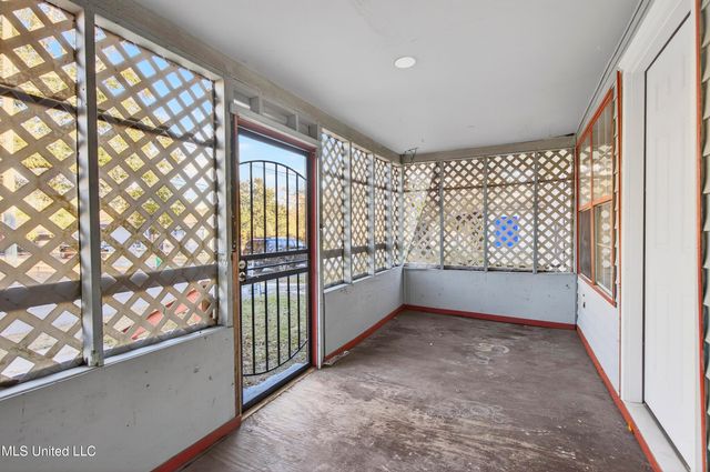 1505 R Dixie Avenue, Gulfport, MS 39501