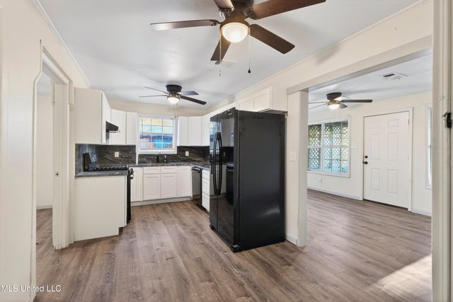 1505 R Dixie Avenue, Gulfport, MS 39501