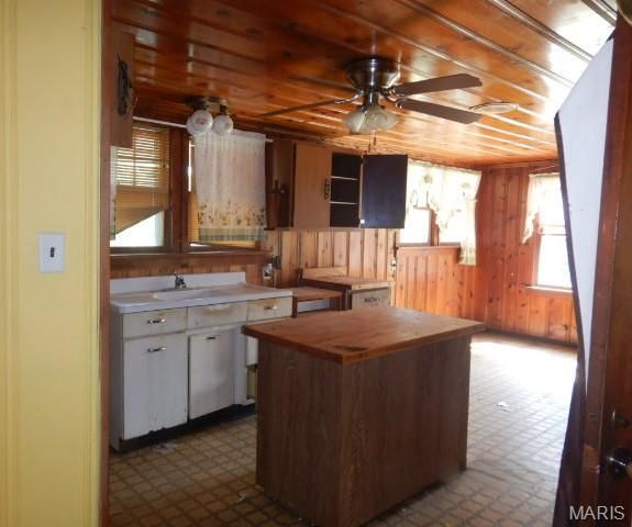 6748 Old State Route 21, Barnhart, MO 63012