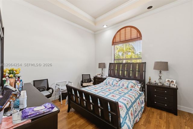 10181 NW 131st St, Hialeah Gardens, FL 33018