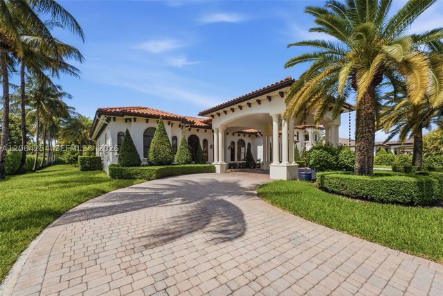 10181 NW 131st St, Hialeah Gardens, FL 33018