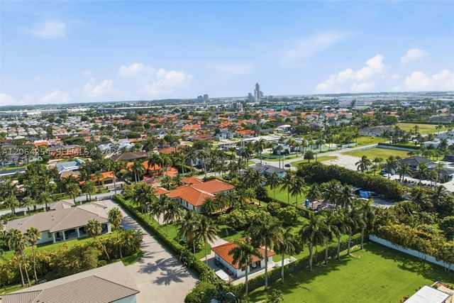 10181 NW 131st St, Hialeah Gardens, FL 33018