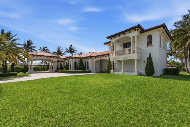 10181 NW 131st St, Hialeah Gardens, FL 33018