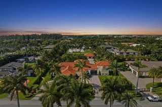 10181 NW 131st St, Hialeah Gardens, FL 33018