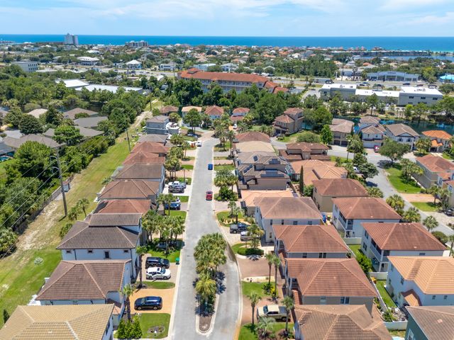 4707 Amhurst Circle, Destin, FL 32541