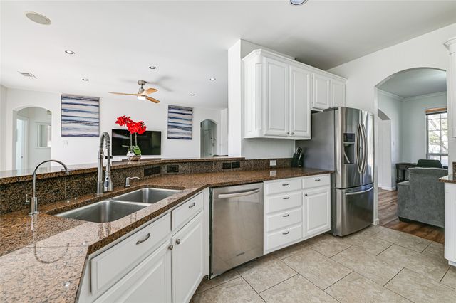 12165 Shoal Creek Drive, Frisco, TX 75035