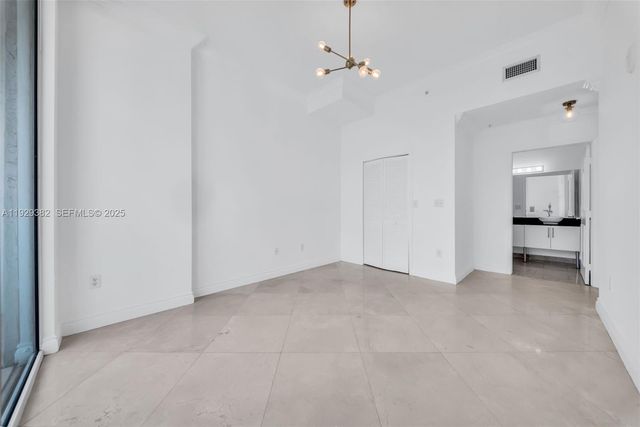 31 SE 5th St 4314, Miami, FL 33131