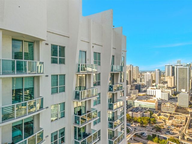 31 SE 5th St 4314, Miami, FL 33131