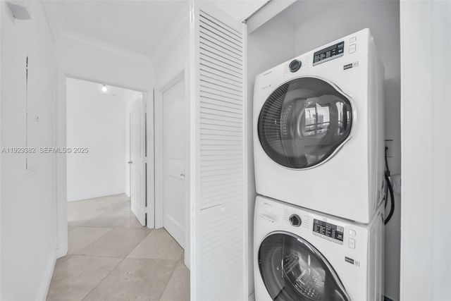 31 SE 5th St 4314, Miami, FL 33131