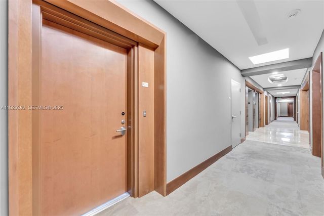 31 SE 5th St 4314, Miami, FL 33131