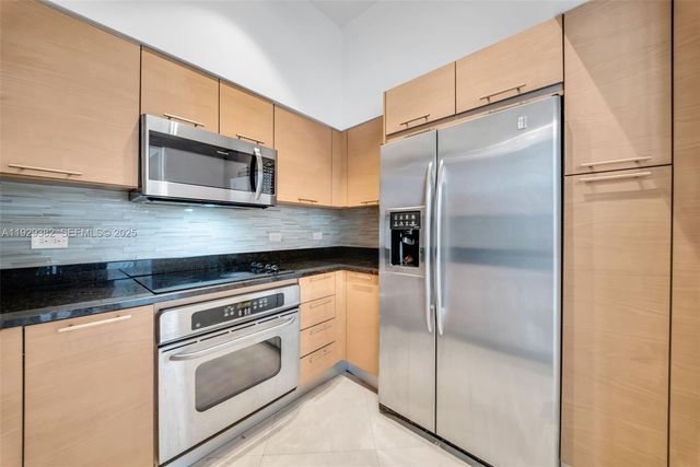 31 SE 5th St 4314, Miami, FL 33131