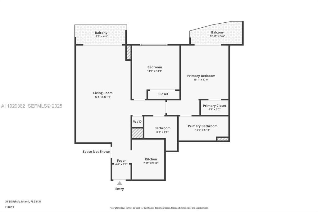 Image 6 of property listing at 31 SE 5th St 4314, Miami, FL 33131