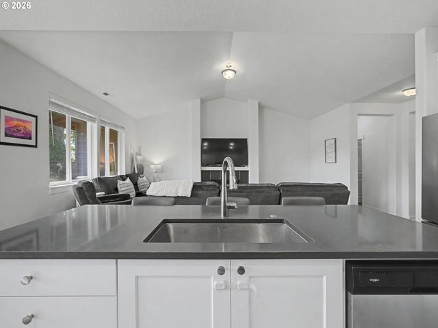 134 Ne LIBERTY Ln, Estacada, OR 97023