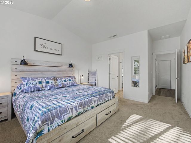 134 Ne LIBERTY Ln, Estacada, OR 97023