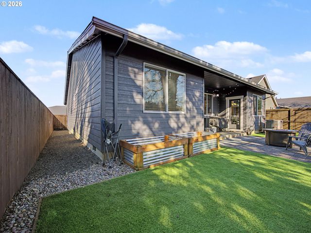 134 Ne LIBERTY Ln, Estacada, OR 97023