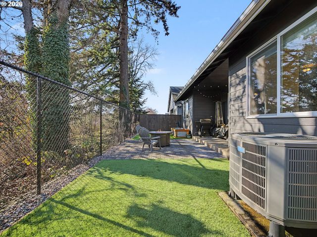 134 Ne LIBERTY Ln, Estacada, OR 97023