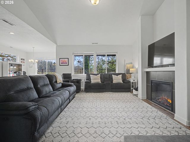 134 Ne LIBERTY Ln, Estacada, OR 97023