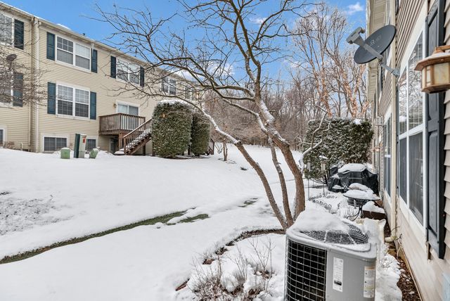 573 Telluride Drive, Gilberts, IL 60136