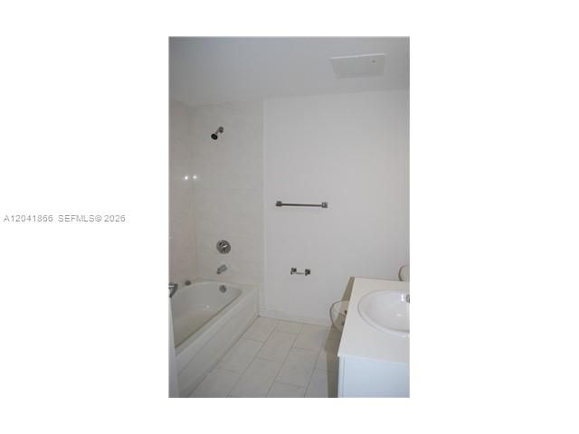 2740 SW 28th Terrace 207, Miami, FL 33133