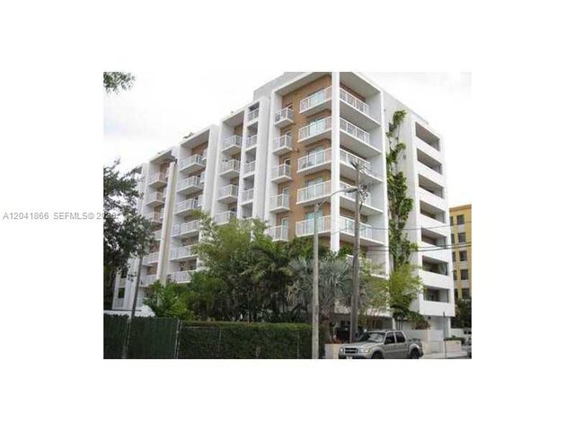 2740 SW 28th Terrace 207, Miami, FL 33133