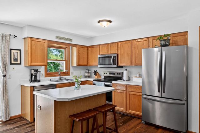 6217 Adobe Way, Madison, WI 53719