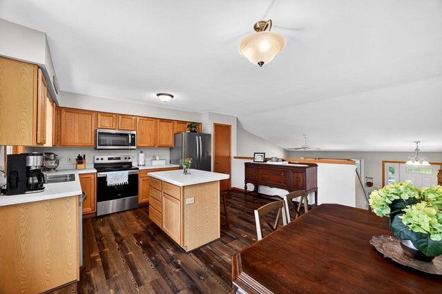 6217 Adobe Way, Madison, WI 53719