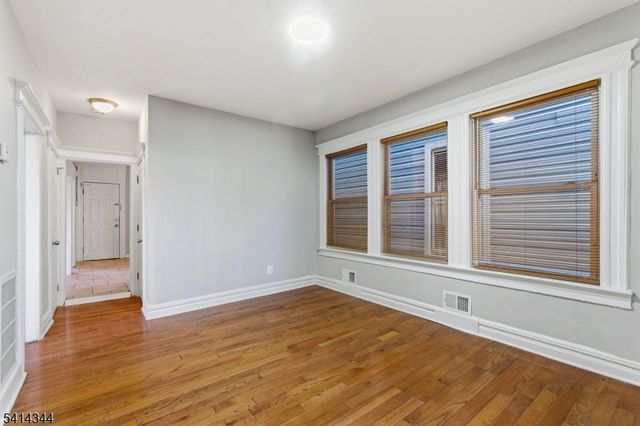 76 Halstead St, Newark City, NJ 07106