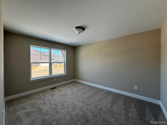 1079 Camellia Circle 33, Howell, MI 48843