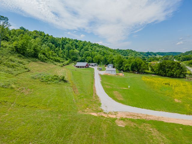 14035 Campbellsville Rd, Lynnville, TN 38472