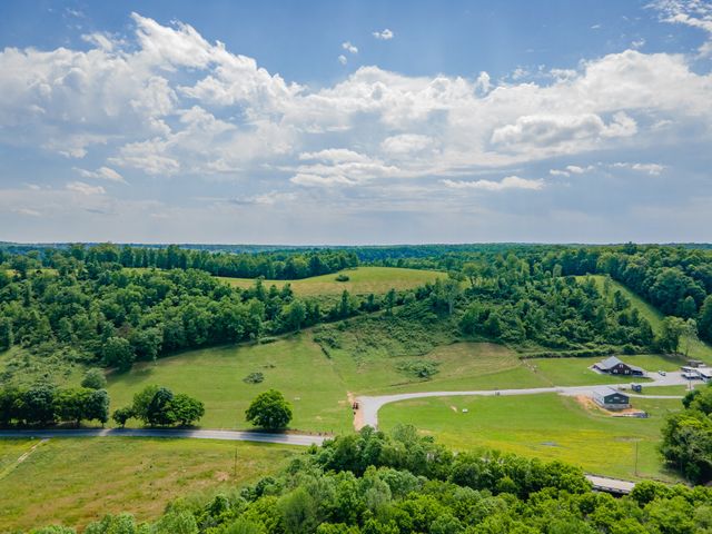 14035 Campbellsville Rd, Lynnville, TN 38472