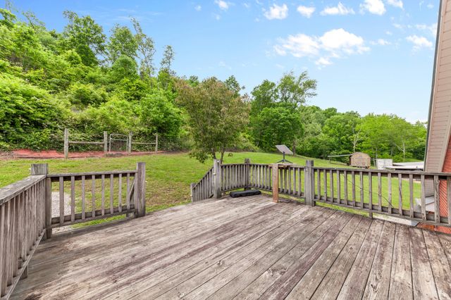 14035 Campbellsville Rd, Lynnville, TN 38472