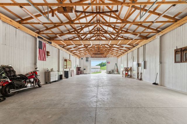 14035 Campbellsville Rd, Lynnville, TN 38472
