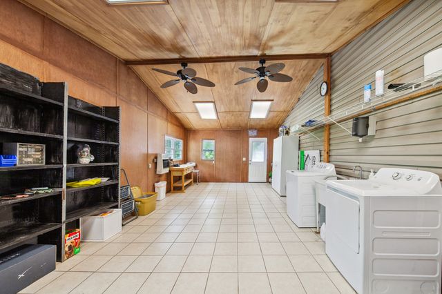 14035 Campbellsville Rd, Lynnville, TN 38472