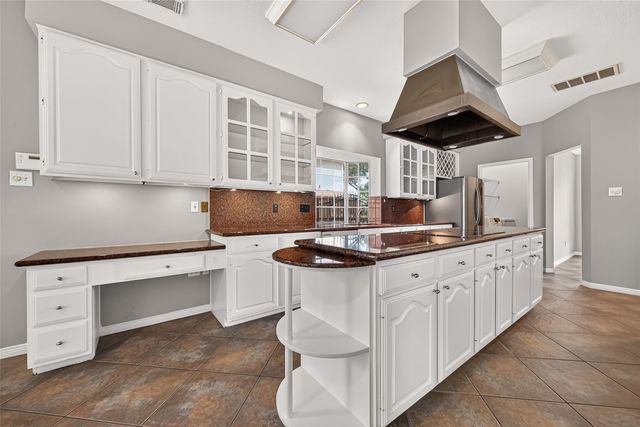 2106 Avenida La Quinta Street, Houston, TX 77077