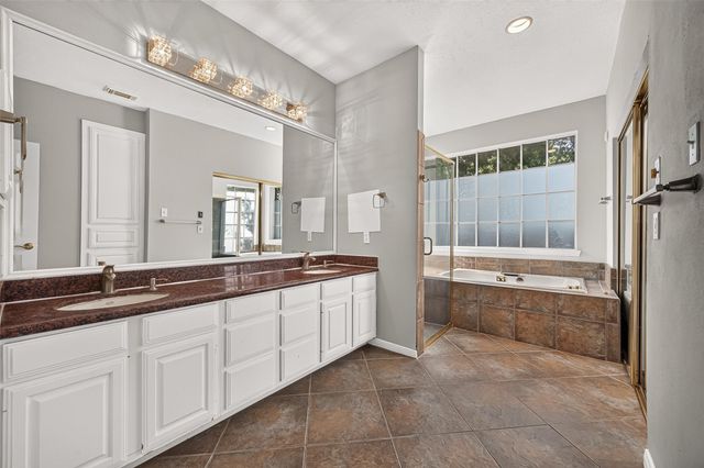 2106 Avenida La Quinta Street, Houston, TX 77077