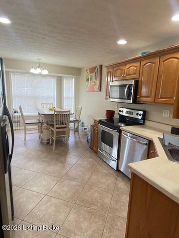 9307 Alex Ct, Louisville, KY 40299