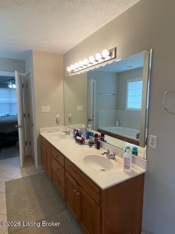 9307 Alex Ct, Louisville, KY 40299