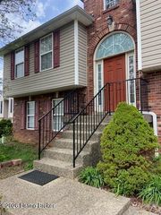 9307 Alex Ct, Louisville, KY 40299